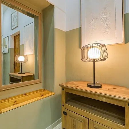Maltese Maisonette In Historic With Sea Views By 360 Estates Senglea