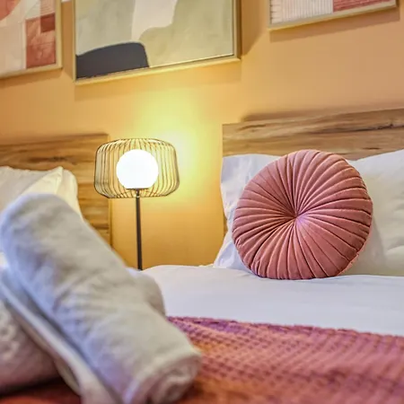 Maltese Maisonette In Historic With Sea Views By 360 Estates * Senglea