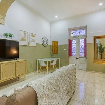 Maltese Maisonette In Historic With Sea Views By 360 Estates Apartment Senglea