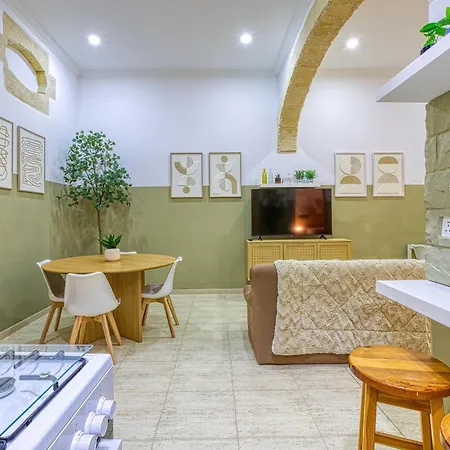 Maltese Maisonette In Historic With Sea Views By 360 Estates Apartment *