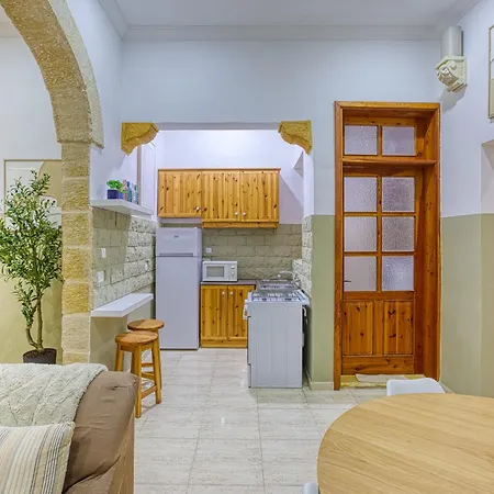 Maltese Maisonette In Historic With Sea Views By 360 Estates Apartment