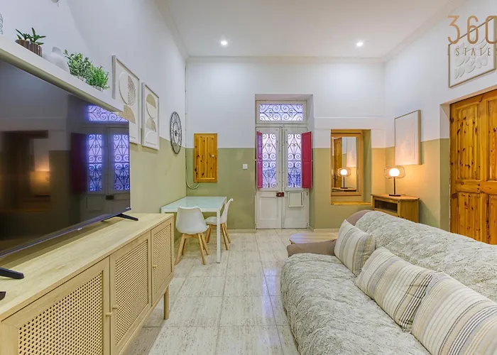 Lejlighed Maltese Maisonette In Historic With Sea Views By 360 Estates Senglea