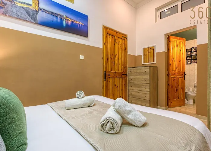 Maltese Maisonette In Historic With Sea Views By 360 Estates Lejlighed Senglea