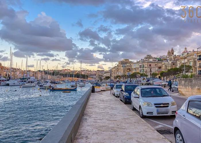 Maltese Maisonette In Historic With Sea Views By 360 Estates Senglea