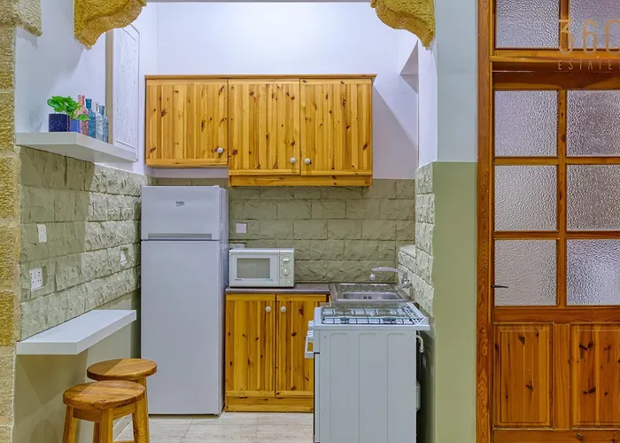 Maltese Maisonette In Historic With Sea Views By 360 Estates Lejlighed