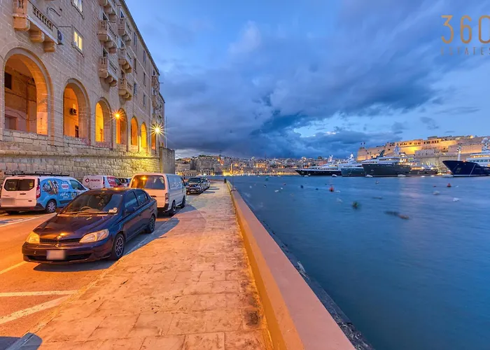 Maltese Maisonette In Historic With Sea Views By 360 Estates Lejlighed Senglea