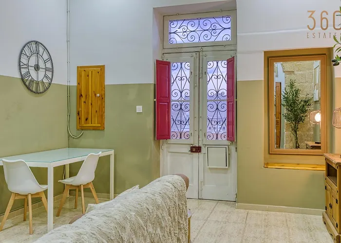 Lejlighed Maltese Maisonette In Historic With Sea Views By 360 Estates