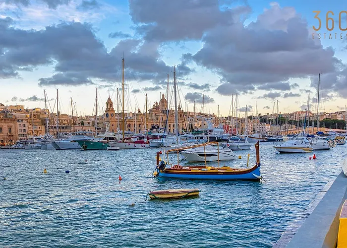 Lejlighed Maltese Maisonette In Historic With Sea Views By 360 Estates Senglea