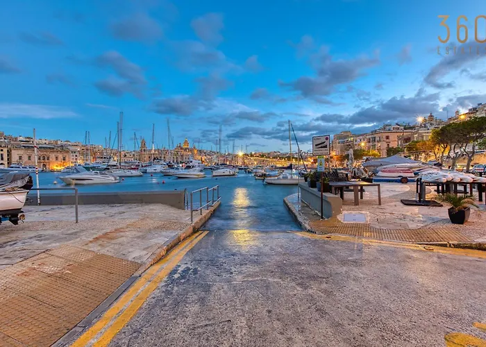 Lejlighed Maltese Maisonette In Historic With Sea Views By 360 Estates *